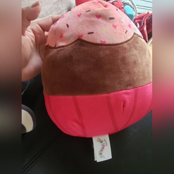 Squishmalow  ute Plush Toy Set   Skunk   up ake  Penguin  and Snowman - Picture 8 of 8